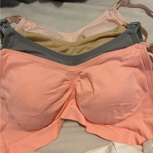 Maternity Nursing Bras - Picture 2 of 5